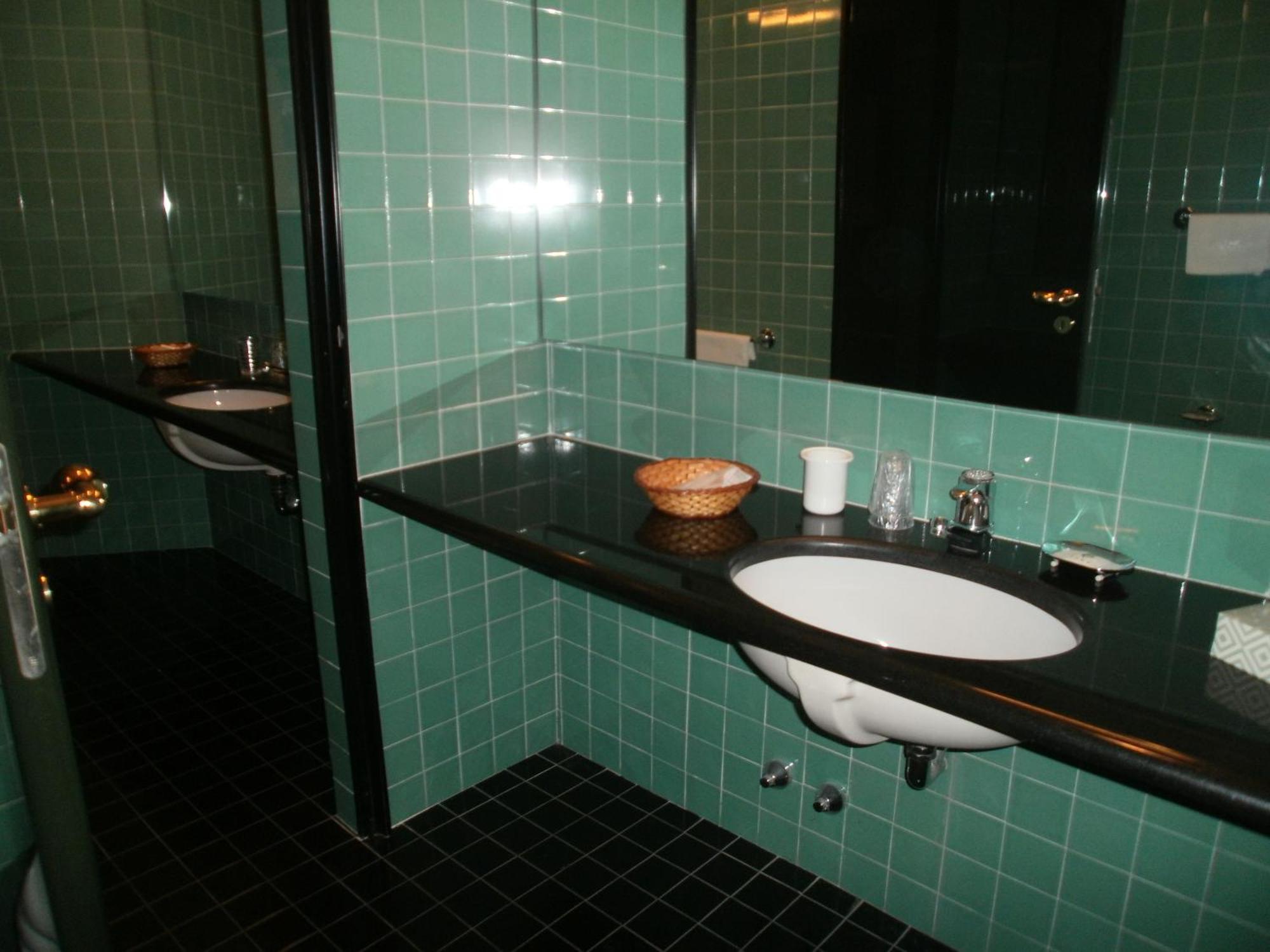 & Roma Hotel