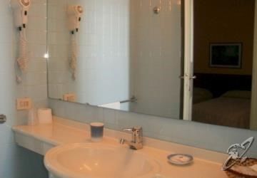 Hotel & Roma